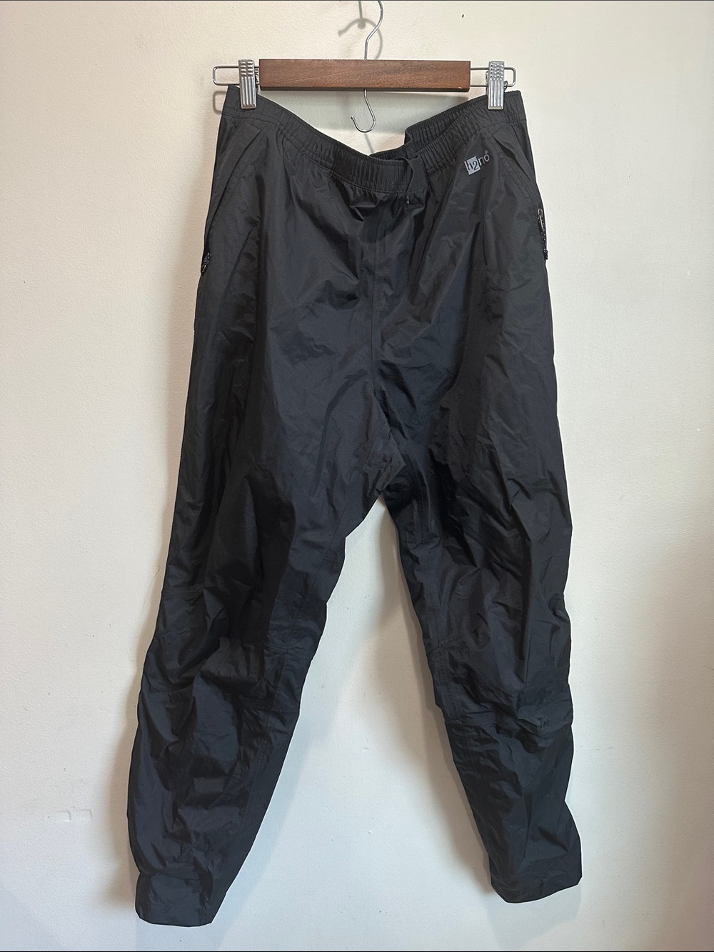 Patagonia Black  waterproof trousers  h2noWomen’s Size LElastic Waist